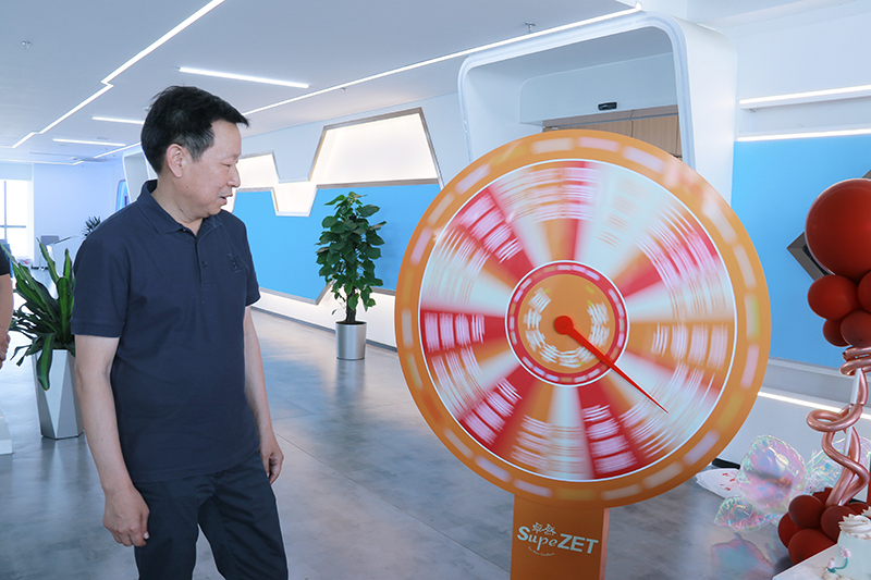 二十一载 智造未来丨贺尊龙凯时股份廿一诞辰，再启新篇