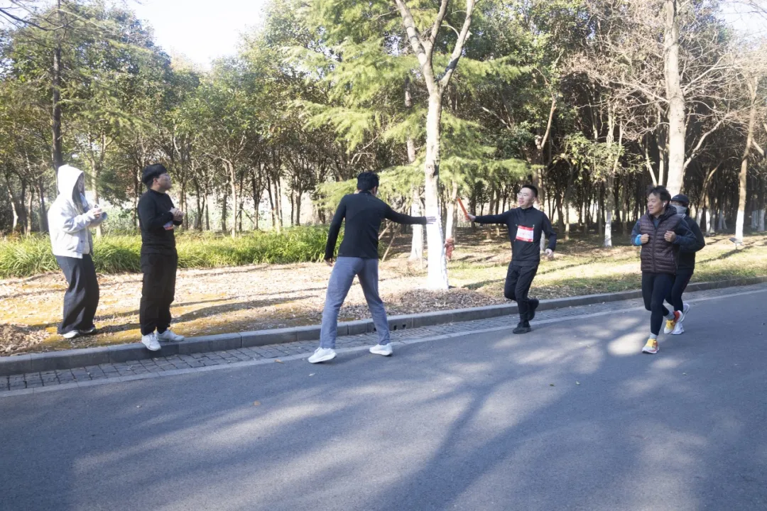 回望2024 启航2025 | 尊龙凯时股份2025年度战略年会顺利召开